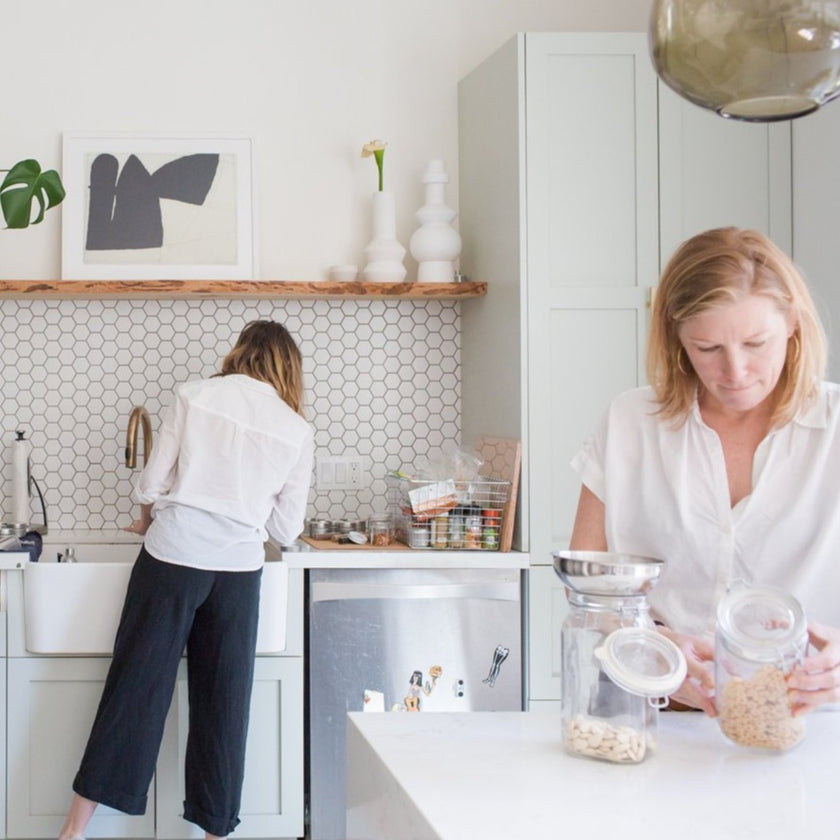 In-Person: Deep Clean & Pantry Refresh     (For Installed Blisshaus Kitchens Only)